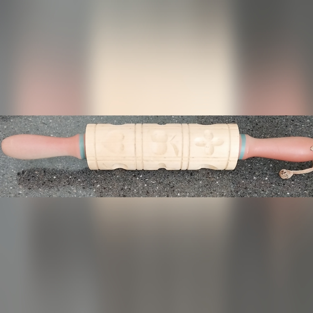 Embossed  Vintage Wooden Rolling Pin with Handles